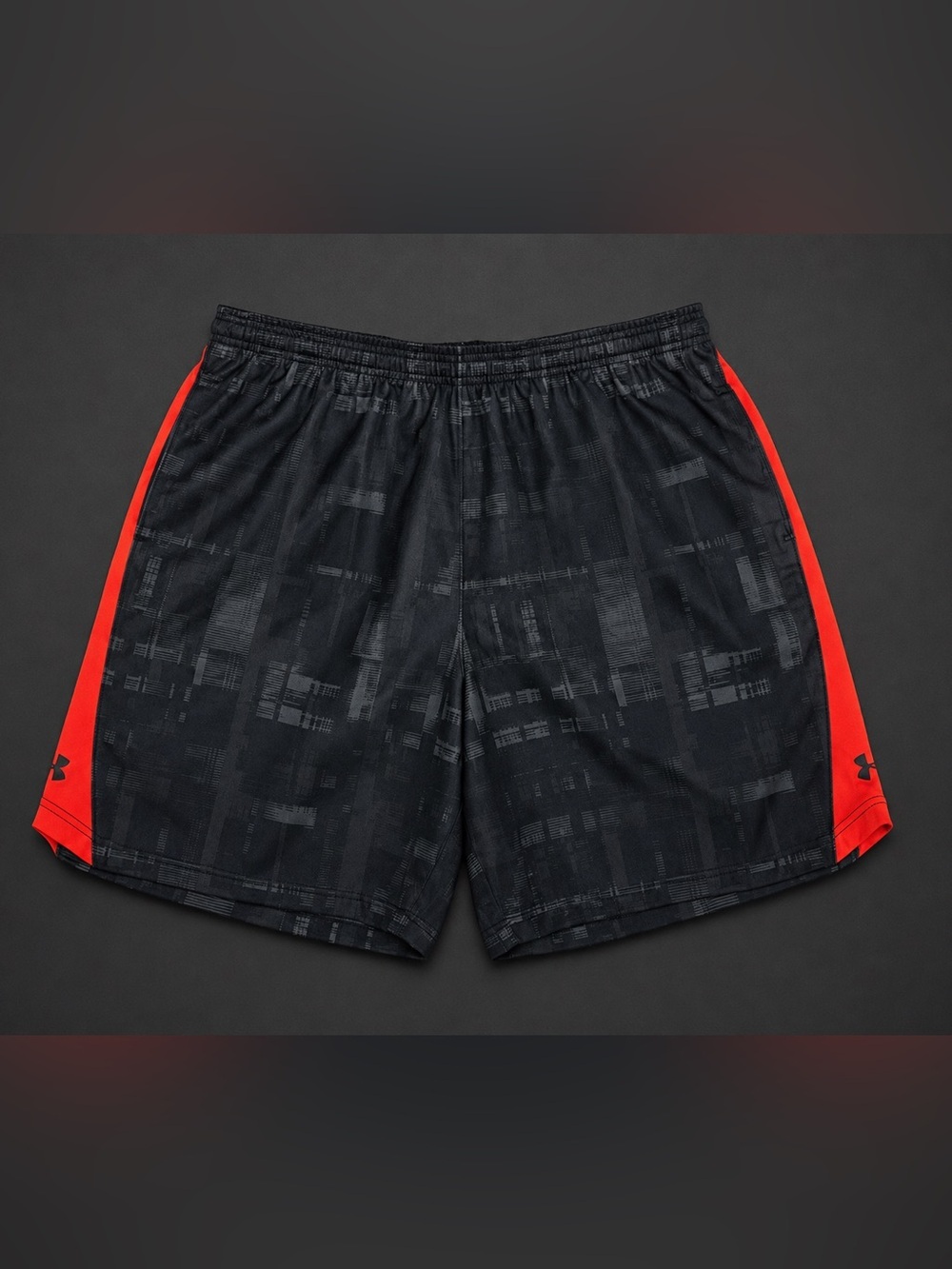 Under Armour 2XL Black Red Athletic Gym Shorts